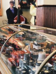 -IMUSE BARBER SHOP