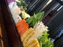 -湊湊火锅·茶憩(新中关购物中心店)