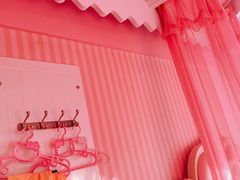 -天鹅恋主题酒店(积玉桥地铁站店)