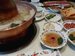 -东门口涮肉·砂锅·烤串(老门东店)