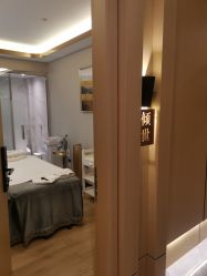 -香港倾城国际·美容美体中心