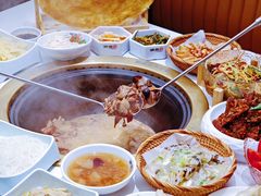 -锅当当铁锅炖烀饼王(长泰广场店)