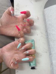 -尤米一站式美甲美睫