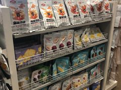 -名创优品(广东东莞东城万达2店)
