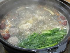 -濠轩阁特色生蚝火锅(水湾路店)
