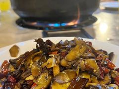 -易门野生菌府·菌海森林(月牙潭公园店)