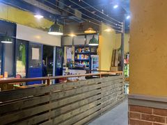 -两三事小郡肝串串香火锅(桂庙店)