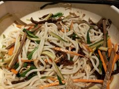 鸡丝凉米线-云海肴云南菜(正大广场店)
