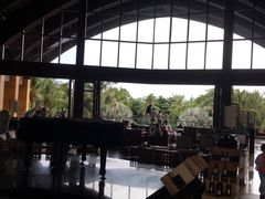 -三亚湾海居铂尔曼度假酒店