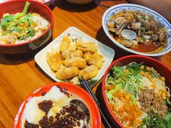 -爆炸头阿姨小四川正宗川味小吃(无任何分店)