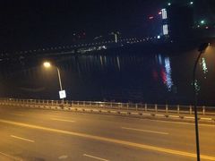 -小天鹅火锅·一线江景洪鼎旗舰店(洪崖洞店)
