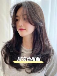 -丝语萱形象