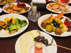 -荣誉国际酒店-云顶旋转餐厅