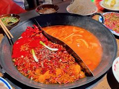-萍姐火锅·公路夜市(武汉首店)