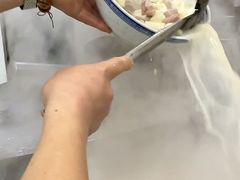 -天发芽·何记葫芦头泡馍·传统小吃(报恩寺街店)