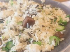 -龙悦湾酒家·八阵鱼生·渔人码头店
