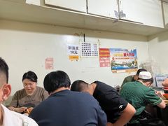 大堂-玲玲米粉·新疆现炒米粉(大十字总店)
