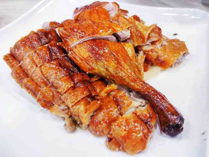 大塘烧鹅(岗贝路店)-"某天路过岗贝路口,发现新开一家烧腊店,瞧.