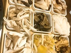 -菌乡缘·野生菌蒸汽鱼火锅(江边夜市店)