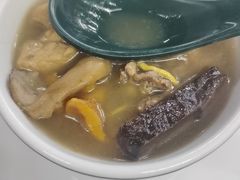 -野菌皇海景野生菌火锅(滨海大道店)