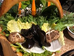 -七欣天香辣蟹火锅(上海银亿滨江店)
