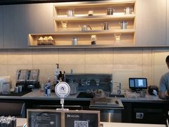 大堂-瑞幸咖啡(三里屯SOHO-6号楼店)