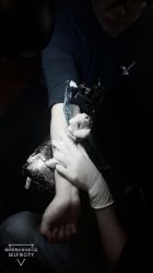 -越域刺青