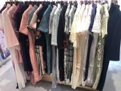 -一揽芳华汉服旗袍体验馆(拙政园店)