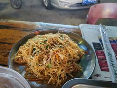 -后街佬·炭火鲜鱼杂(南城店)