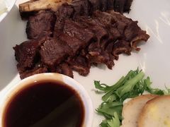 -品悦酒店(三林古镇店)