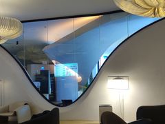 -涨巢·潮玩水疗局