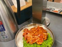 -围炉肉舍•炭烤活鳗•丹东海鲜烤肉(步行街店)