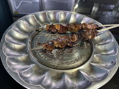 -烤肉小伙烤肉店