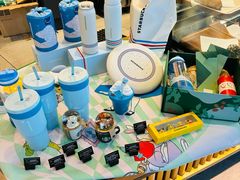 -星巴克臻选(惠州华贸天地1楼店)