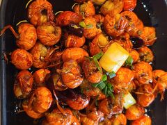 -巴厘龙虾·榜首油焖大虾(音乐学院·沿江酒馆店)