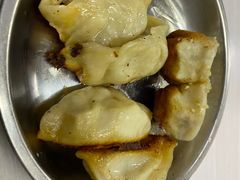 -黄阿姨锅贴大王(万航渡路店)