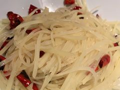 香菜梗炝土豆丝-绿茶餐厅(昌平悦荟店)