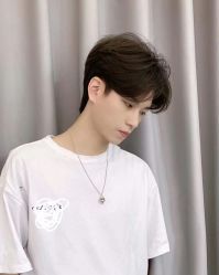 -V8潮牌·接发烫染连锁