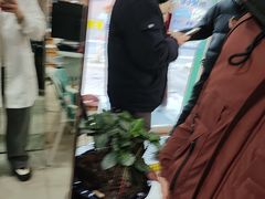 -豪门视光·星趣控·蔡司依视路眼镜代理商(中央大街店)