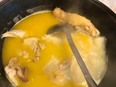 -鲜入围煮花胶鸡海鲜火锅