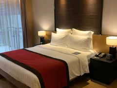 -三亚湾海居铂尔曼度假酒店