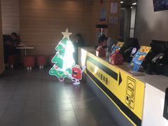 -麦当劳(乳山路店)