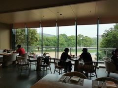 -上海佘山世茂艾美酒店