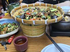 -云海肴·汽锅鸡·云南菜(天山百盛优客店)