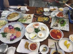 -青瓦餐厅·生鱼片·韩园烤肉(西塔店)