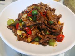 -鑫巴蜀小镇 · 水煮鱼专研店(玉桥店)