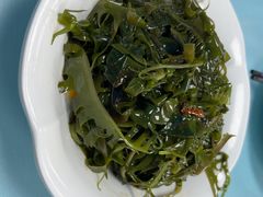 -崴海渔村(虹梅路店)