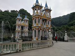 -龙凤山庄影视度假村
