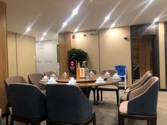 -有红鸡毛店·川菜(建设路店)