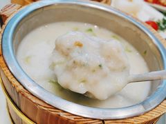 一桶鲮鱼球粥-御彩酒家(东风东路店)